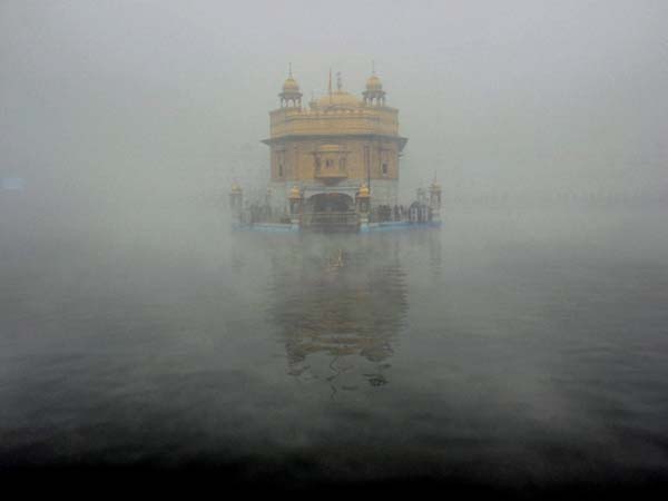 Fog around Golden Temple