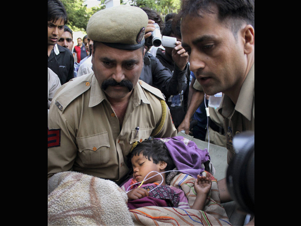 Young victim of earthquake