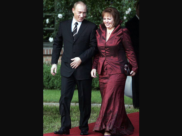 Russian President Putin, wife announce divorce after 30 yrs