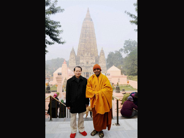 Vietnamese Deputy Prime Minister at Mahabodhi temple