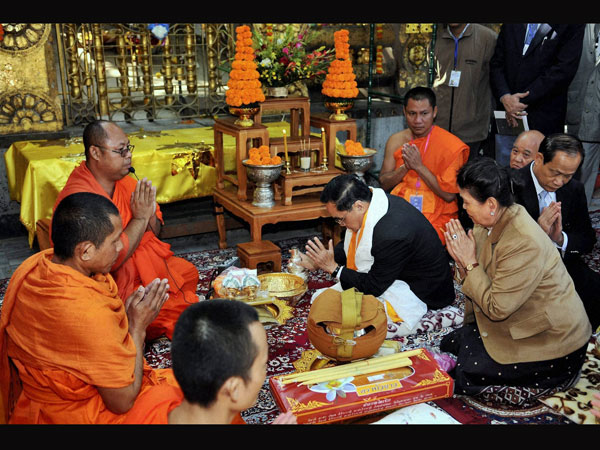 Laos Prime Minister Thongsing Thammavong at Bodh Gaya