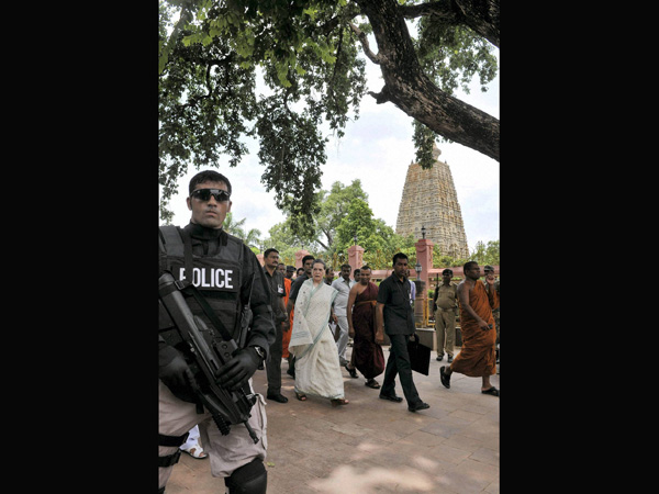 UPA Chairperson Sonia Gandhi arrives at Mahabodhi Temple