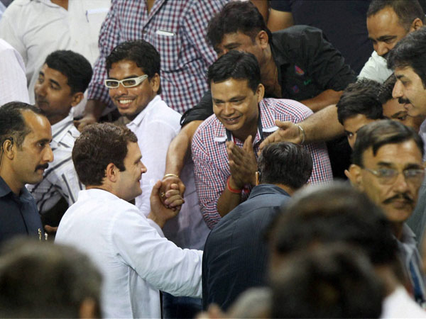 Rahul Gandhi interacts with Aam-aadmi