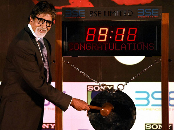 Bollywood Actor Amitabh Bachchan rings the bell at BSE