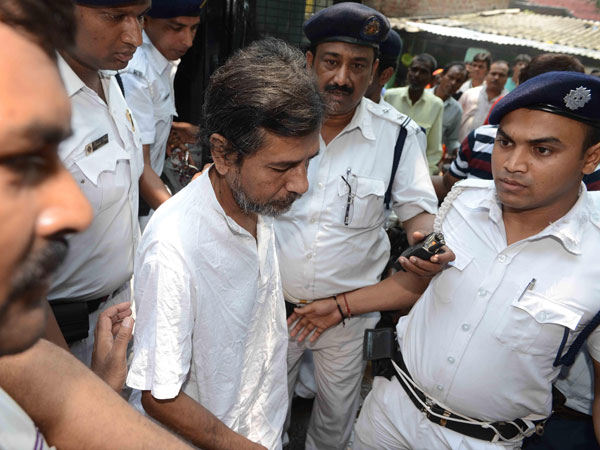 Saradha chief Sudipto Sen produced at the Alipur Court