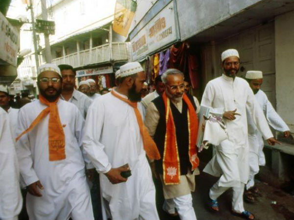 NaMo: From RSS Pracharak to Pradhanmantri