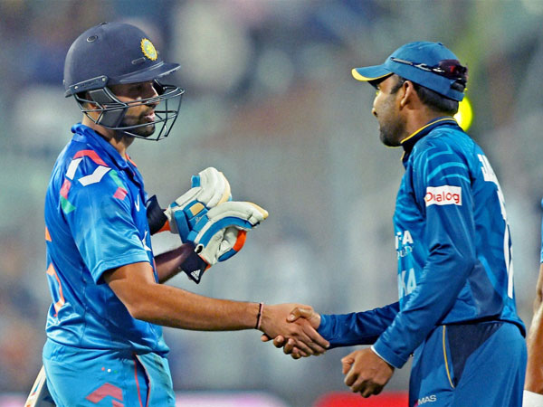 Jayawardene congratulates Rohit Jayawardene congratulates Rohit