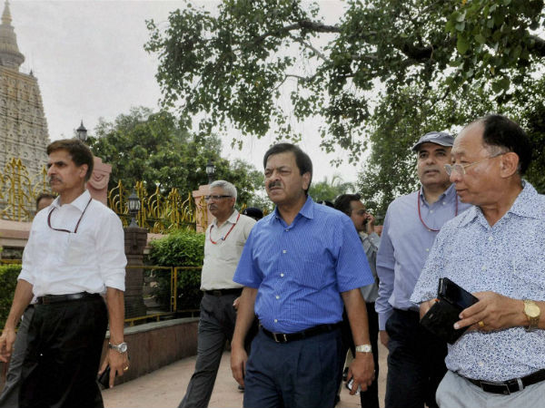 NIA shares information on Burdwan blast to Bangladesh. NIA shares information on Burdwan blast to Bangladesh.