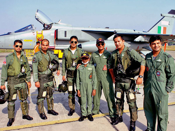 OneIndia Special: I will become a real pilot one day, says terminally-ill boy Chandan OneIndia Special: I will become a real pilot one day, says terminally-ill boy Chandan