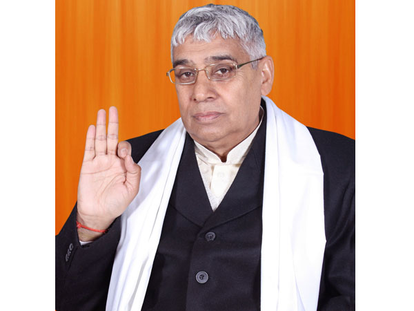 'Godman' Rampal owned luxurious property, arms and ammunition. 'Godman' Rampal owned luxurious property, arms and ammunition.