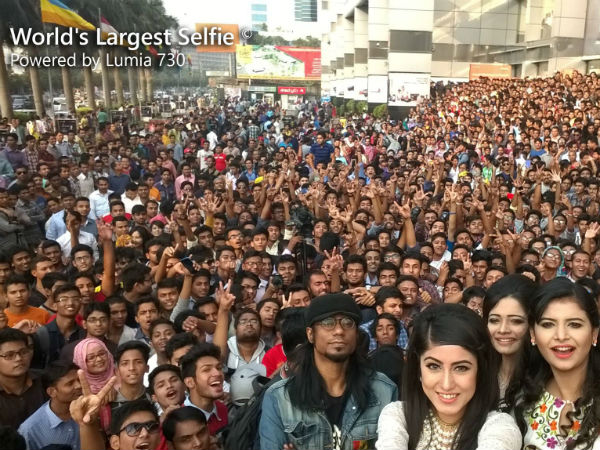 World’s largest selfie clicked in B'desh. (Image: Facebook page of Microsoft Lumia Bangladesh) World’s largest selfie clicked in B'desh. (Image: Facebook page of Microsoft Lumia Bangladesh)