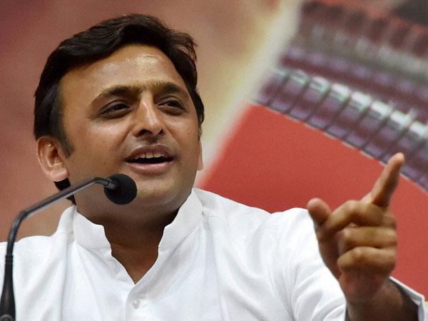 Akhilesh Yadav bats for qualitative improvement in education. Akhilesh Yadav bats for qualitative improvement in education.