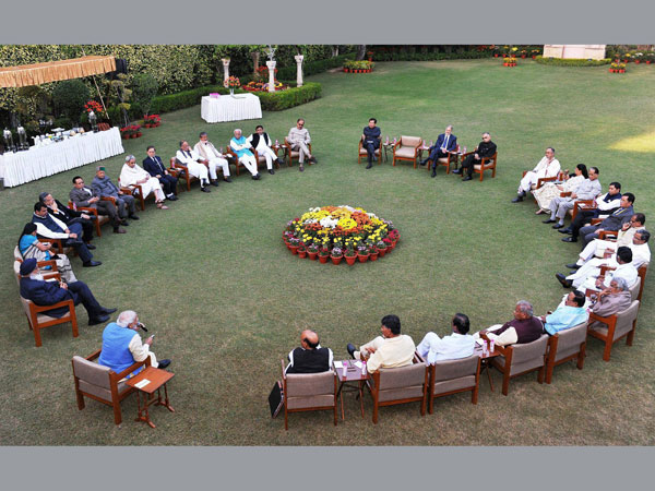 Planning Commission's end will spur privatization: CPI-M Planning Commission's end will spur privatization: CPI-M