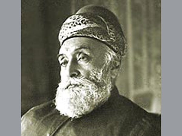 PM releases coin on Jamshetji Tata PM releases coin on Jamshetji Tata