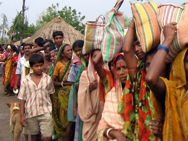 Ind home to 2 lakh refugees by mid 2014 Ind home to 2 lakh refugees by mid 2014