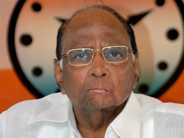 NCP chief Sharad Pawar advises PM Modi. NCP chief Sharad Pawar advises PM Modi.