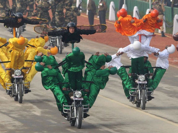 R-Day:Obama likes BSF's daredevil stunts R-Day:Obama likes BSF's daredevil stunts