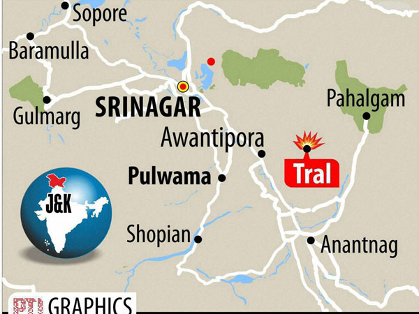 2 guerrillas, army officer killed in J&K 2 guerrillas, army officer killed in J&K