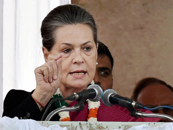 Delhi Poll: Sonia reveals Cong's plan Delhi Poll: Sonia reveals Cong's plan