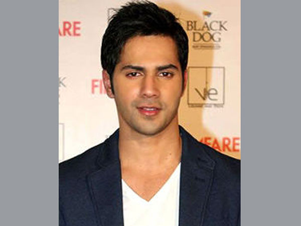 Varun Dhawan urges students to vote Varun Dhawan urges students to vote