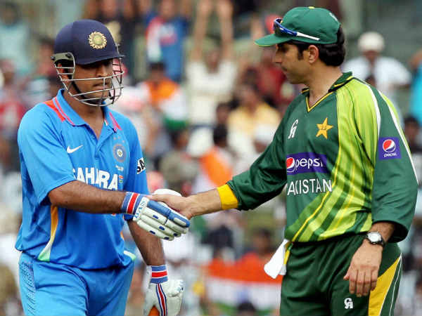 The captains for big game MS Dhoni (left) and Misbah-ul-Haq The captains for big game MS Dhoni (left) and Misbah-ul-Haq