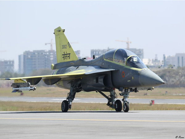 07-1423311212-lca-naval-3.jpg