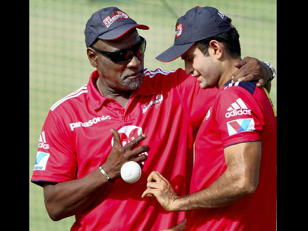 File photo of Irfan Pathan (right) File photo of Irfan Pathan (right)
