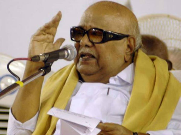 Karunanidhi congratulates Kejriwal Karunanidhi congratulates Kejriwal