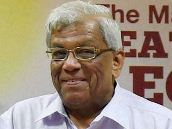 Ease of doing business: Nothing has changed in 'lucky' nine months of Modi govt, says Parekh. Ease of doing business: Nothing has changed in 'lucky' nine months of Modi govt, says Parekh.