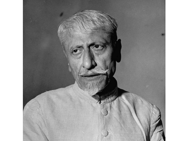 Congress demands Azad memorial at Jinnah House in Mumbai. Congress demands Azad memorial at Jinnah House in Mumbai.