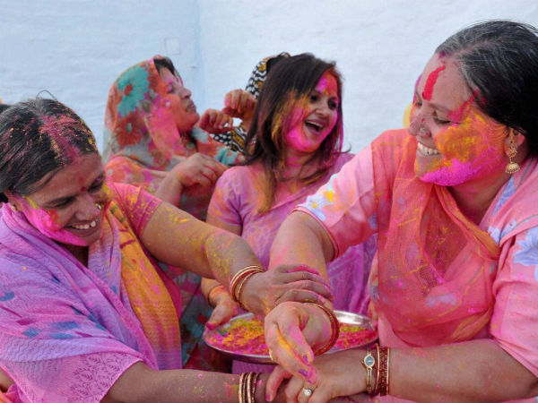 Hooliganism during Holi: DU gears up to tackle any kind of mischief. Hooliganism during Holi: DU gears up to tackle any kind of mischief.