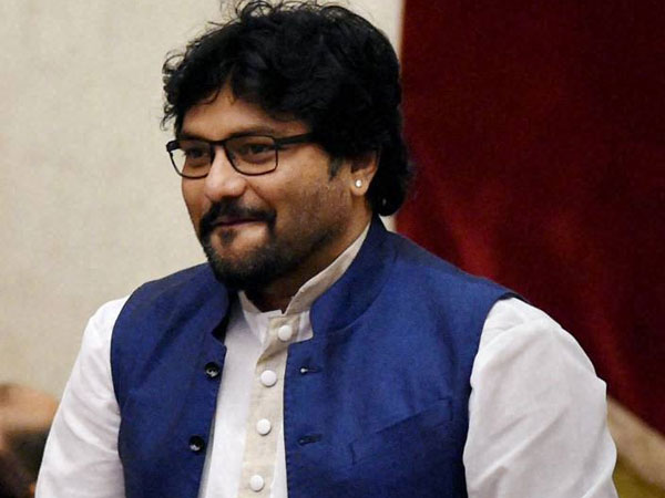 swachh-bharat-babul-supriyo-public-toilet swachh-bharat-babul-supriyo-public-toilet