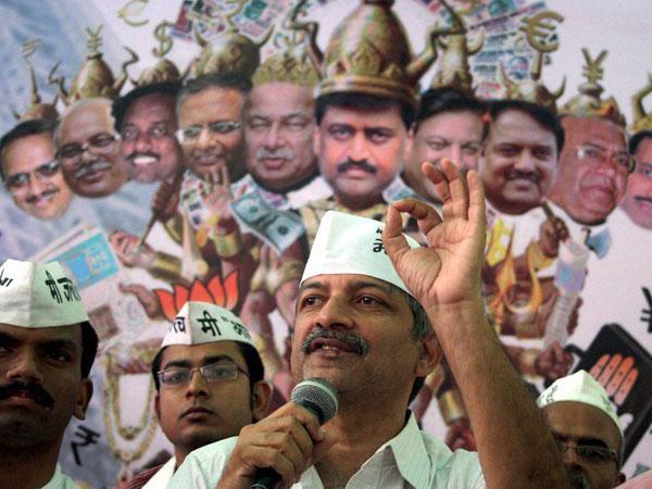 Another AAP leader defies Kejriwal's gag Another AAP leader defies Kejriwal's gag