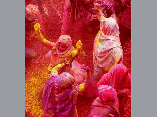 Holi Holi