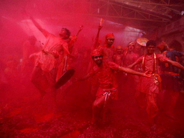 -holi. -holi.