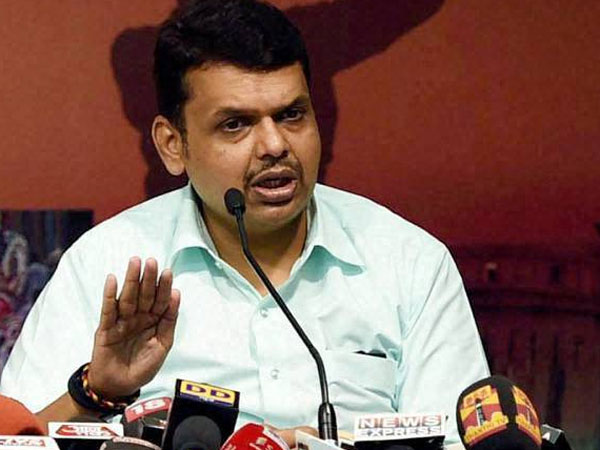 Maha: Devendra Fadnavis targetted by Shiv Sena over dismal law and order situation in state. Maha: Devendra Fadnavis targetted by Shiv Sena over dismal law and order situation in state.