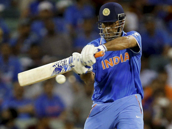WC: Twitterati come to Dhoni's support WC: Twitterati come to Dhoni's support