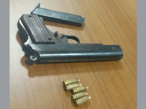 Pistol Pistol