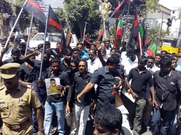 Encounter in Andhra: Anger in TN Encounter in Andhra: Anger in TN