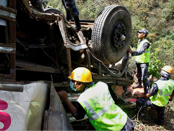 Nepal: Indian pilgrims die in accident Nepal: Indian pilgrims die in accident