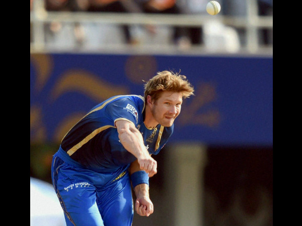 Watson bowls against SRH Watson bowls against SRH
