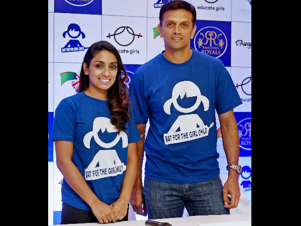 Rahul Dravid and former English cricketer Isa Guha during a press conference to extend support towards the development and welfare of the Girl Child, in Mumbai. Rahul Dravid and former English cricketer Isa Guha during a press conference to extend support towards the development and welfare of the Girl Child, in Mumbai.
