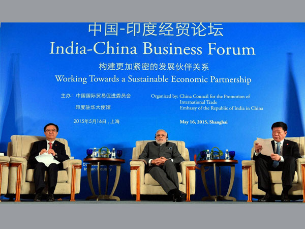 Modi meets top Chinese CEOs Modi meets top Chinese CEOs