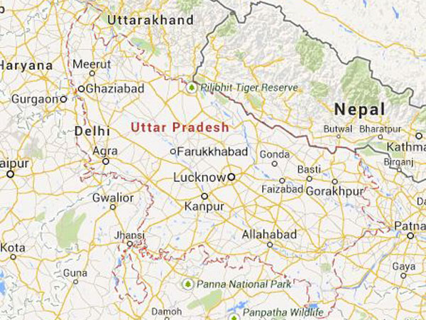 UP: Man throws acid on wife UP: Man throws acid on wife
