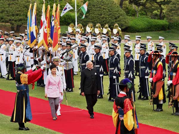 Narendra Modi arrives in South Korea Narendra Modi arrives in South Korea