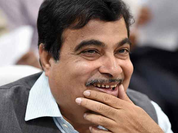 Land Bill: Sena, BJP moving in same direction, says Gadkari. Land Bill: Sena, BJP moving in same direction, says Gadkari.
