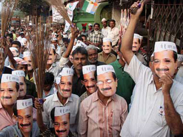 kejriwal-masks kejriwal-masks