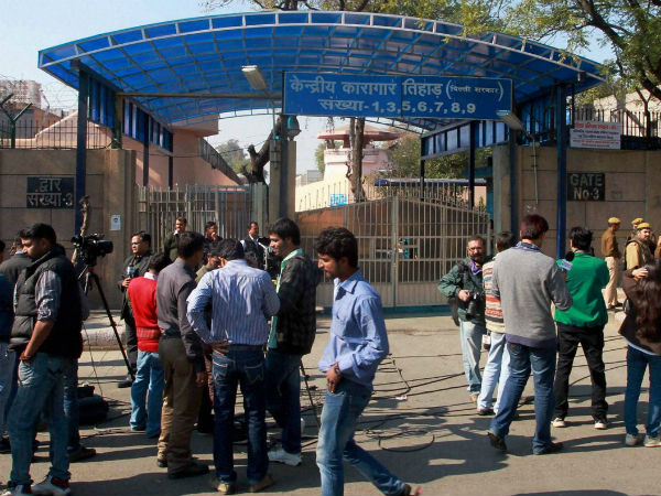 Jung orders probe into Delhi jailbreak Jung orders probe into Delhi jailbreak