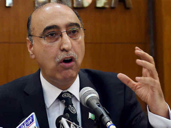 'Pak is committed to improving ties' 'Pak is committed to improving ties'