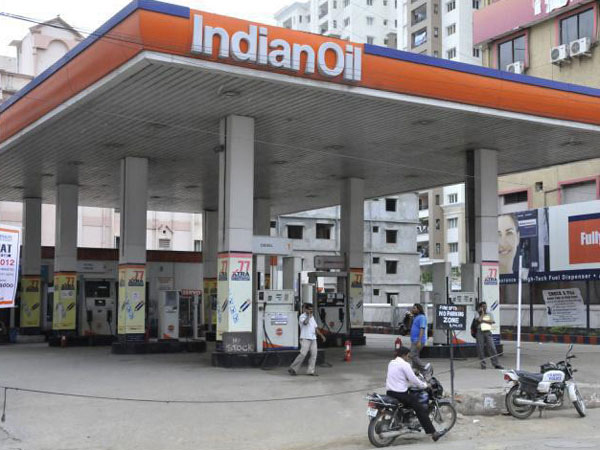 IOC stake sale: Govt bags Rs 9,300 cr IOC stake sale: Govt bags Rs 9,300 cr